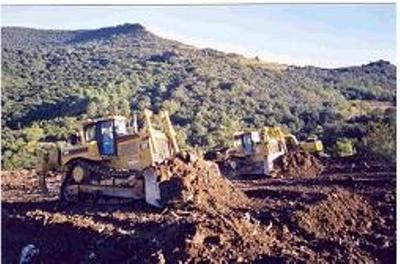 Bulldozers Jean Roger en réhabilitation de terrain